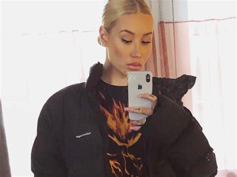 Iggy azalea ig - "Work" is the debut single recorded by Australian rapper Iggy Azalea for her debut studio album, The New Classic (2014). It was released as the album's lead single on 17 March 2013. The track was written by Azalea, Trocon Markous Roberts, Natalie Sims, and The Invisible Men who produced it with 1st Down of FKi.Hailed by Azalea as her most …